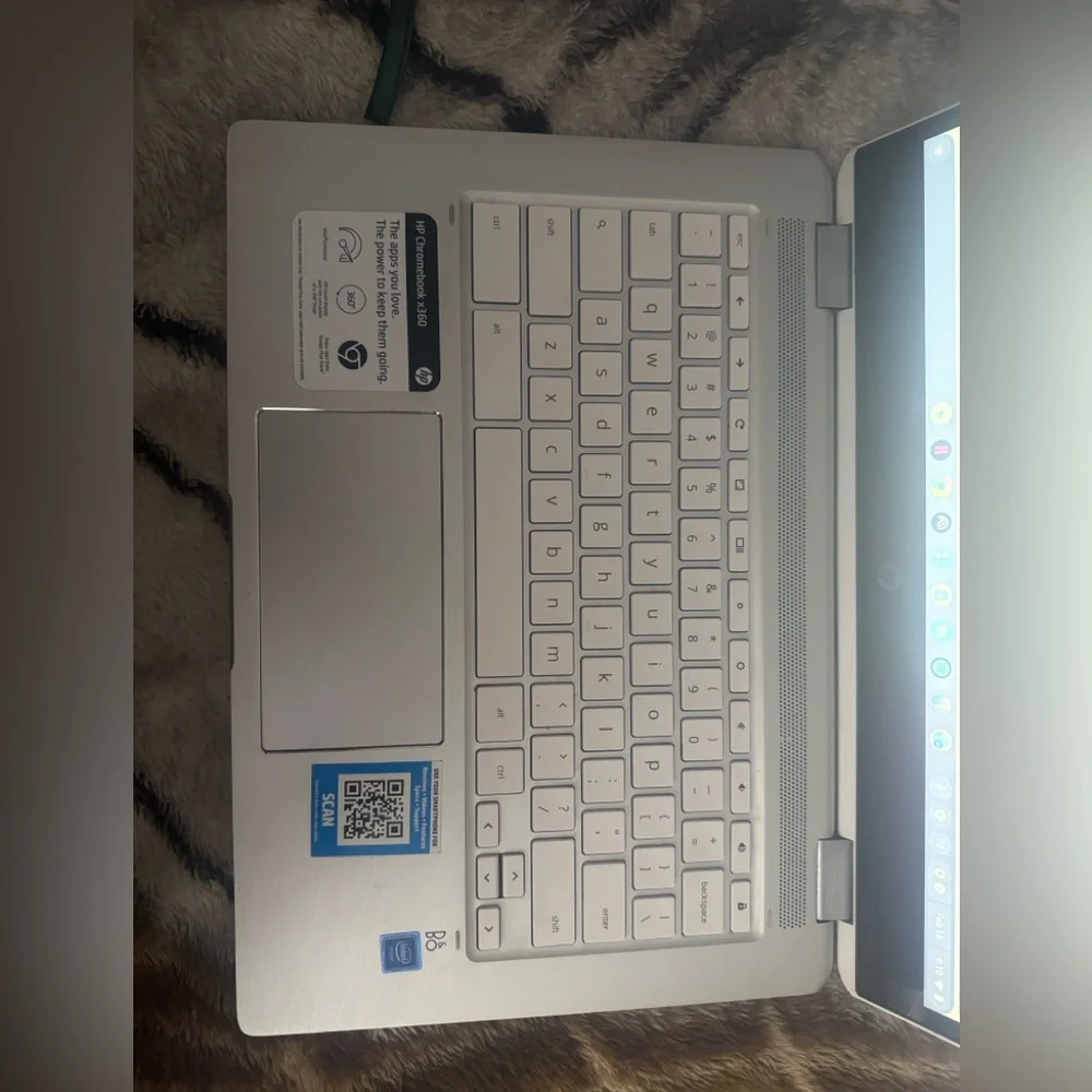 Silver HP Chromebook x360 14b-cd0013dx